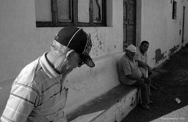 La caleta de famara: in the street